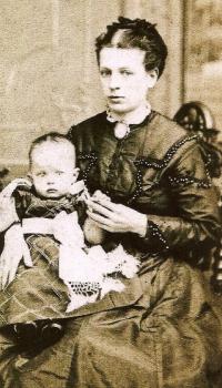 Martha 1846 - 1928, with eldest child, Sarah Jane
 - click to enlarge