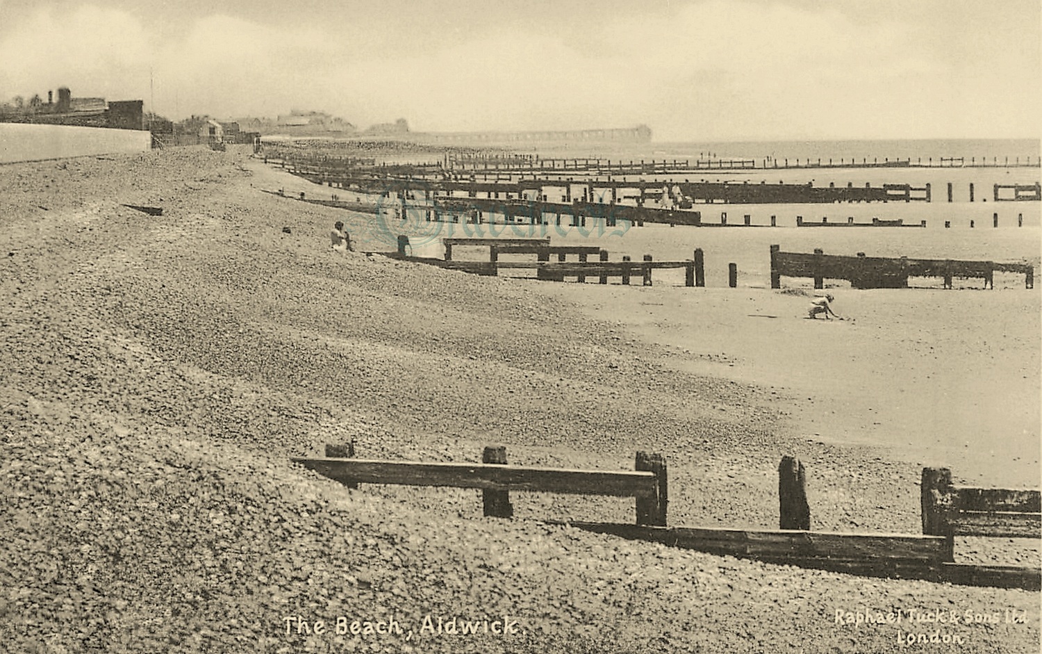  old photo of Aldwick Beach, Sussex - click image below to return