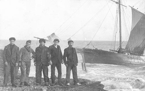 French brig 'Carnot', Aldwick, Sussex, December 1912