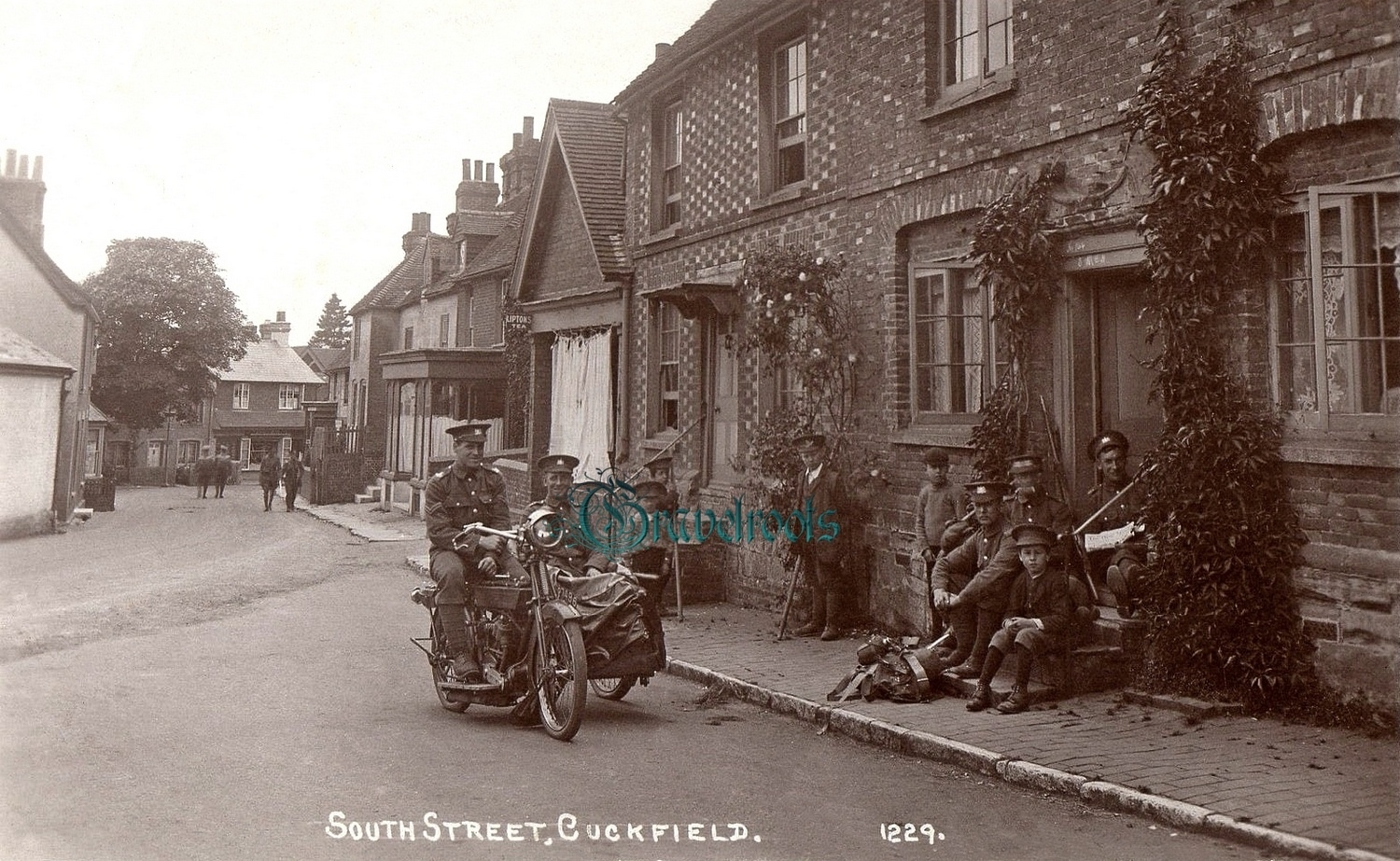 South Street, Cuckfield, Sussex c.1914-18 -  - click image below to return