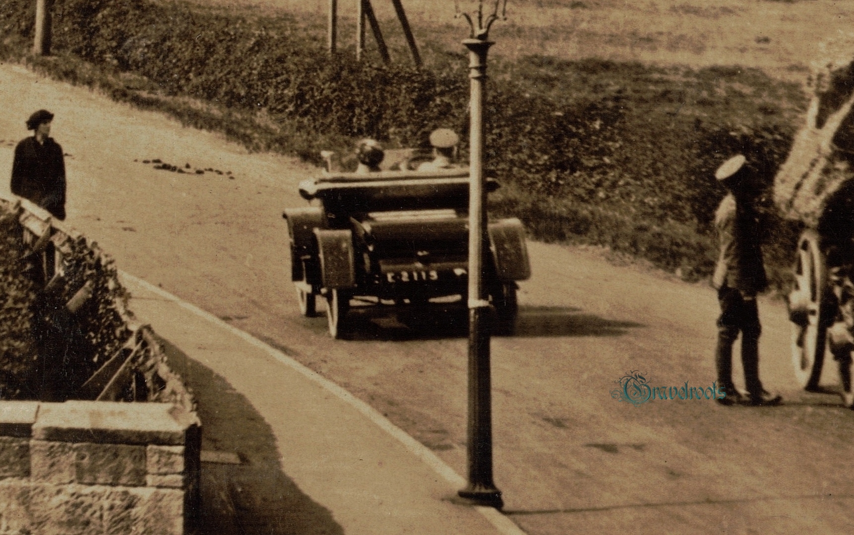 Lewes Road, East Grinstead, Sussex 1915 - click image below to return to album