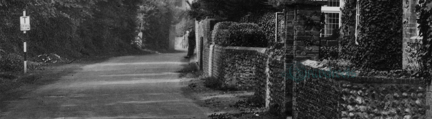  old photo of Vicarage Lane, Felpham, Sussex - click image below to return