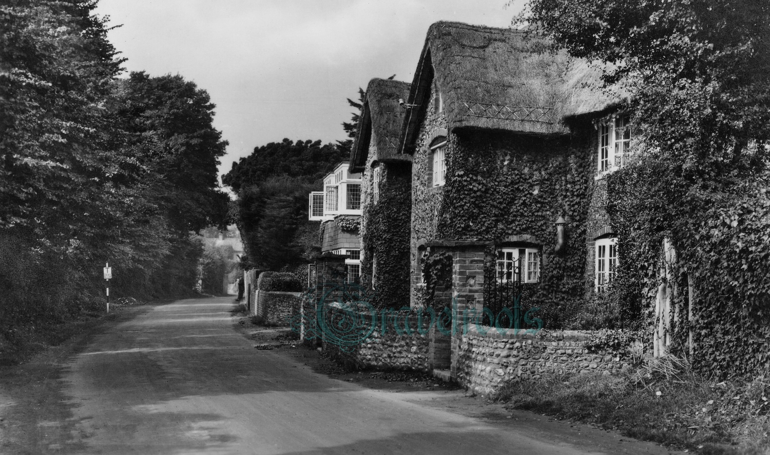  old photo of Vicarage Lane, Felpham, Sussex - click image below to return
