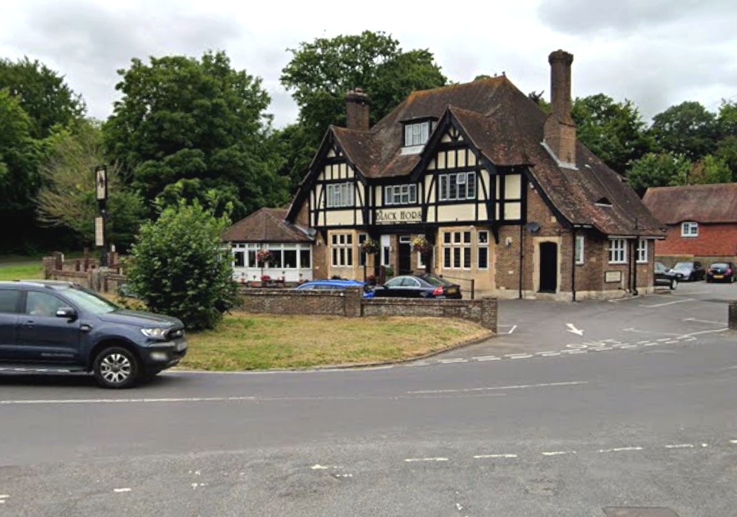 Black Horse Pub, Findon, Sussex - click image to return