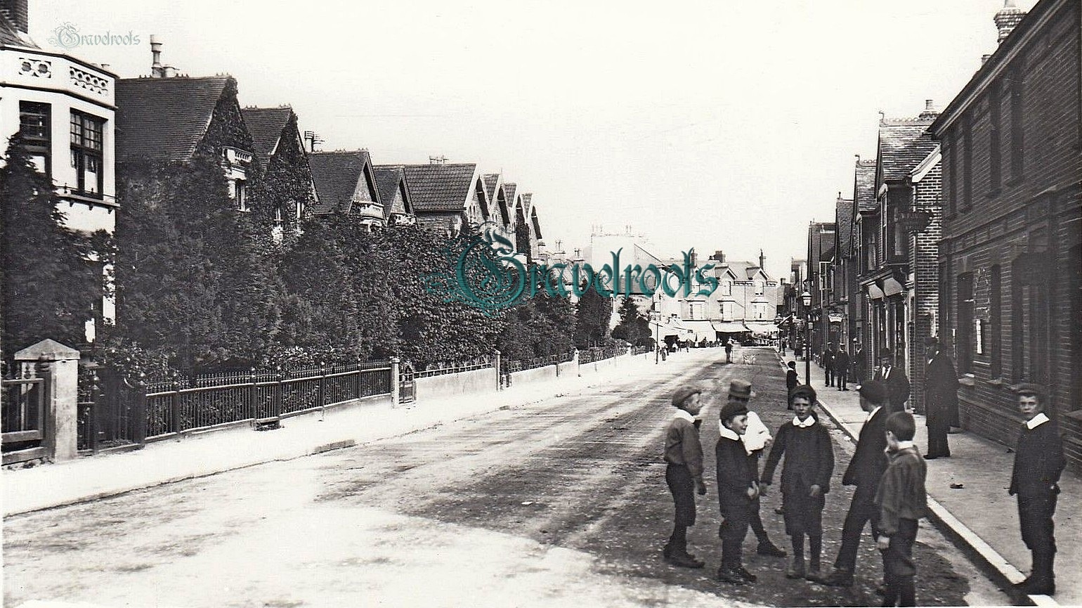 Old Lavant Street, Petersfield - click image below to return