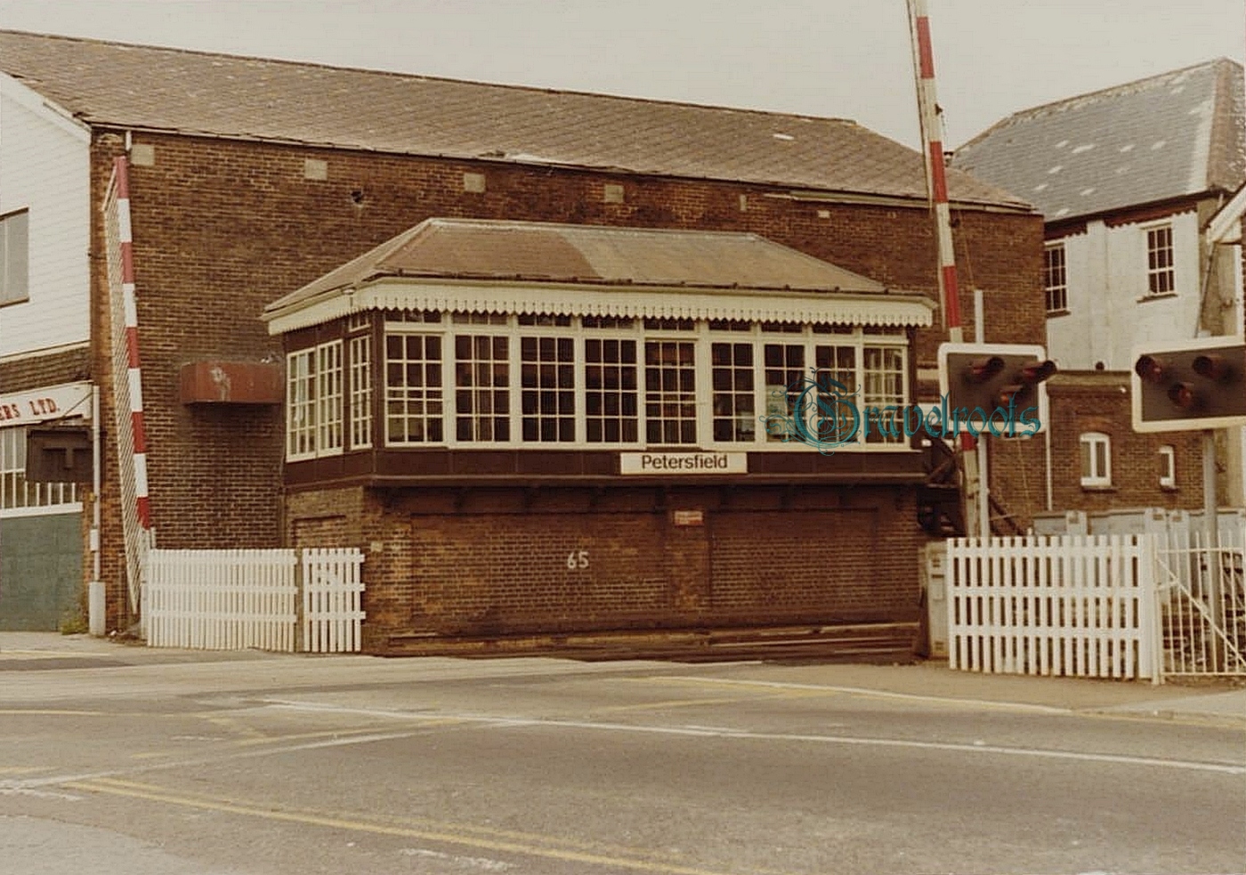  old photo of Petersfield Station Signal Box, Hampshire - click image to return
