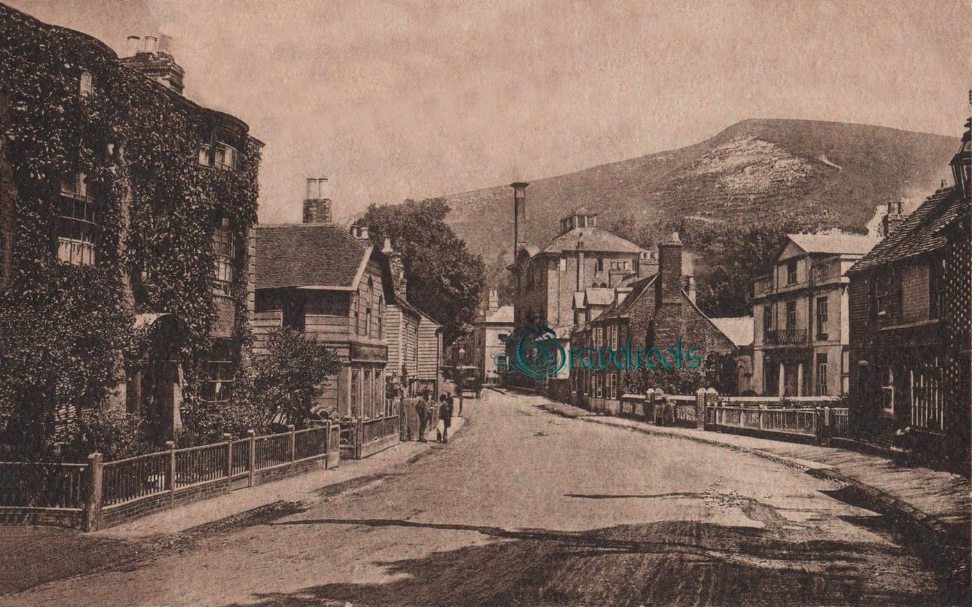  old photo of Malling Street, Lewes, Sussex - click image below to return