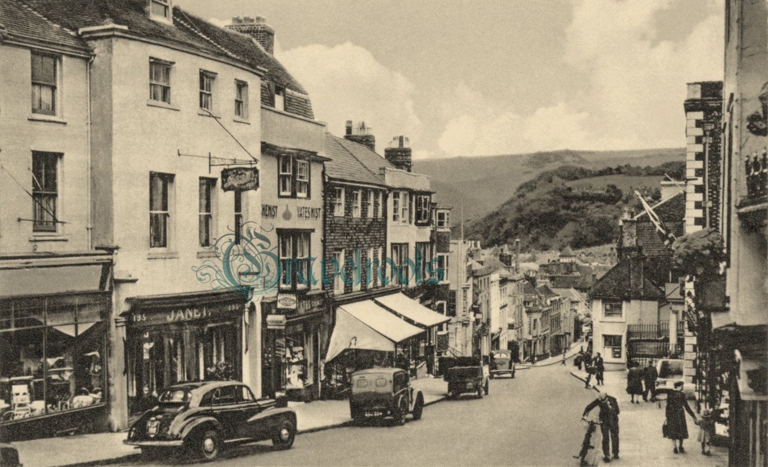  old photo of School Hill, Lewes, Sussex - click image below to return