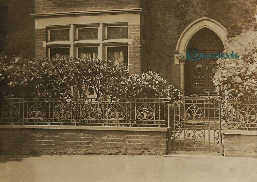 old photo of Elms Road, Clapham, London,  - click image below to return