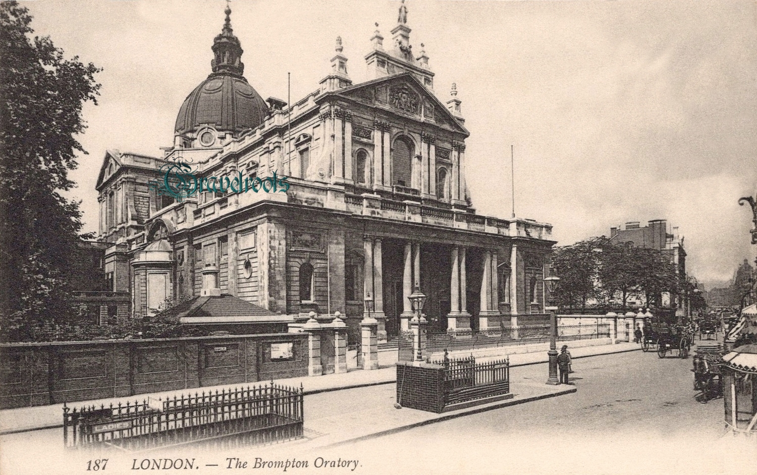  old photos Brompton Oratory, Knightsbridge, London Borough of  Kensington & Chelsea  - click image below to return