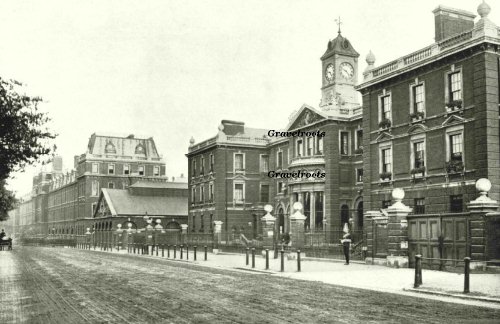 Knightsbridge Barracks, Old London
