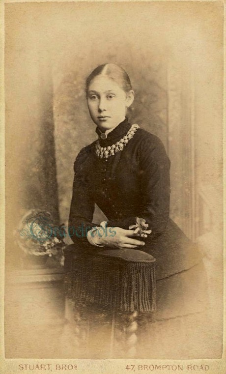 Ref-139, Stuart Bros., photographers, Knightsbridge, London - click to return