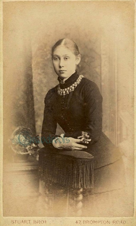 Ref-139, Stuart Bros., photographers, Knightsbridge, London - click to return