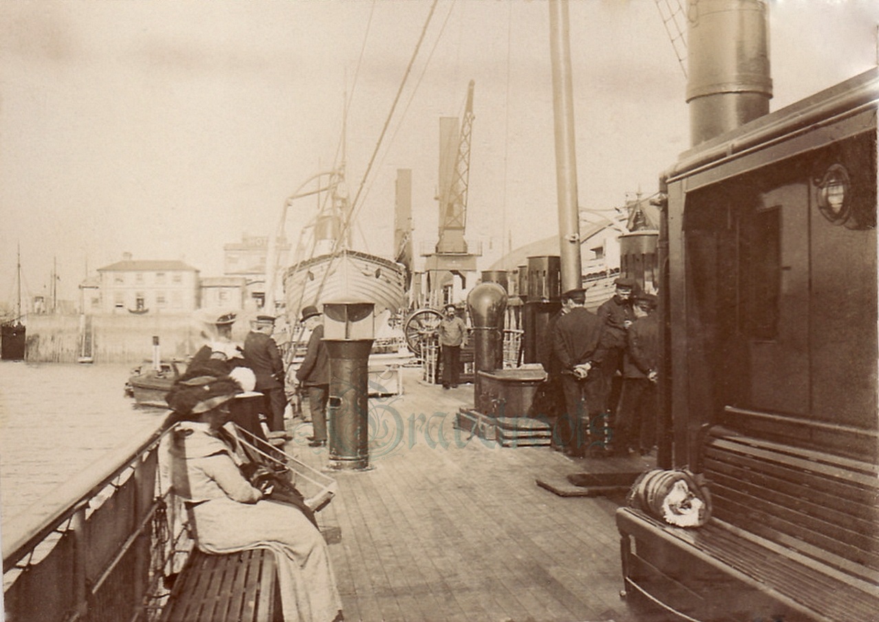  old photos of Newhaven, Sussex - click image to return
