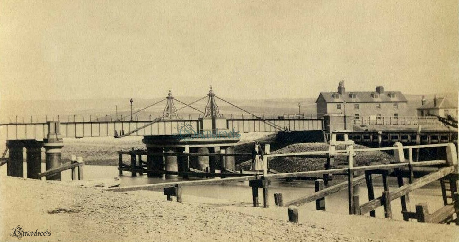  old photo of Swing Bridge, Newhaven, Sussex - click image to return