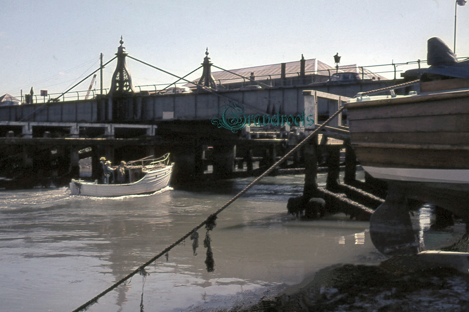  old photo of Swing Bridge, Newhaven, Sussex - click image to return