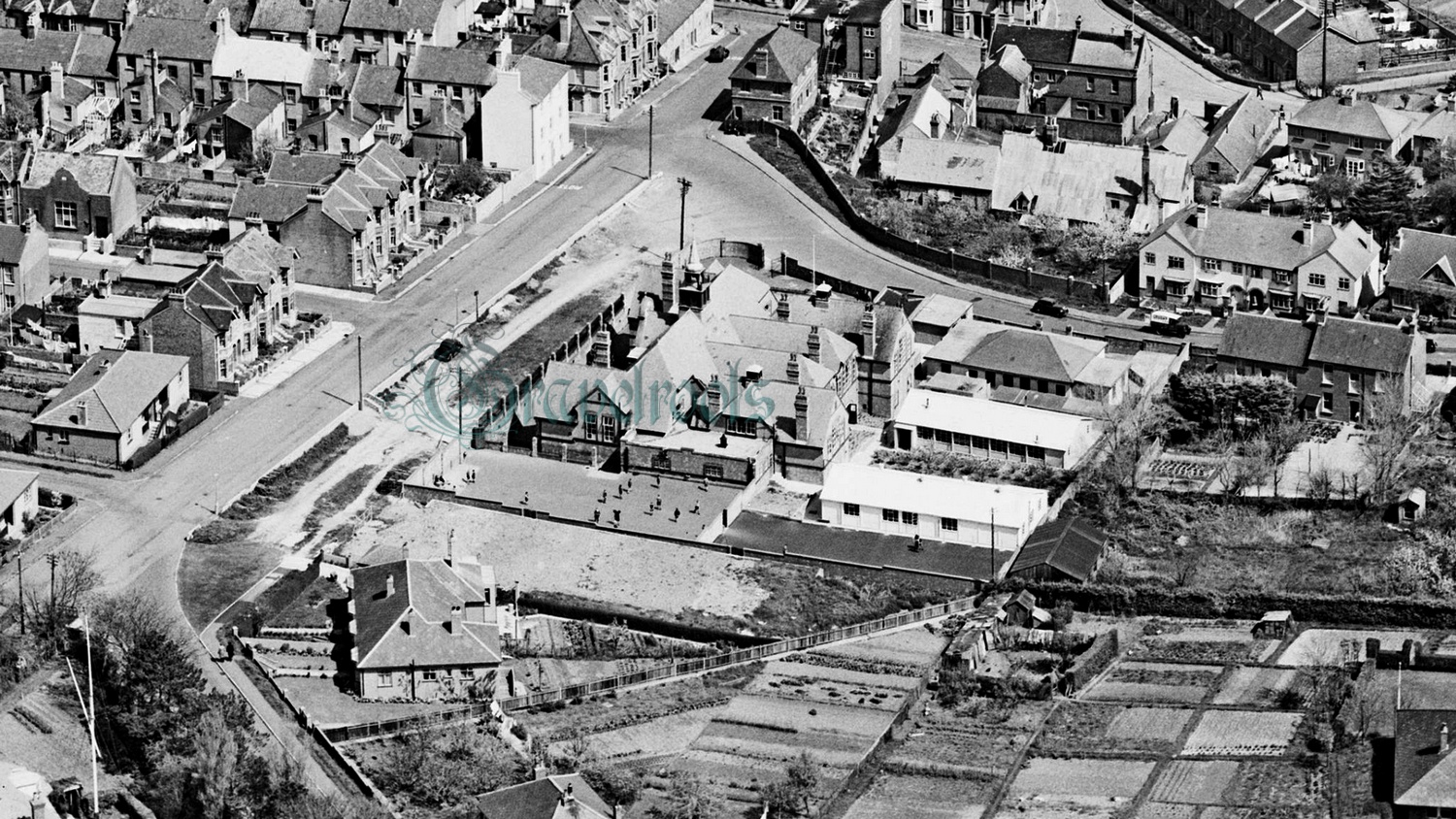  old photo of Newhaven school, Sussex - click image to return