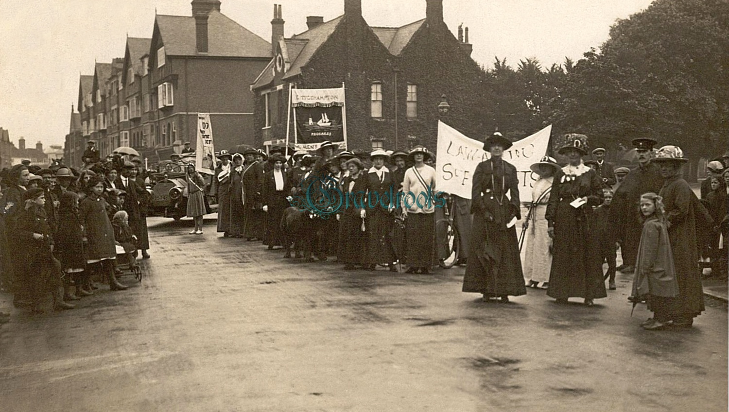  old Social history photos of Suffragist March, Littlehampton, Sussex - click image to return