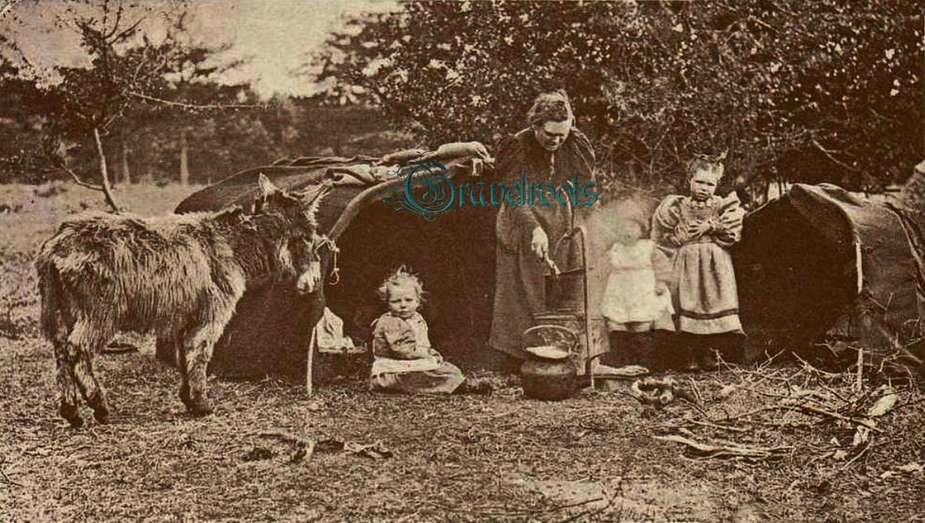Gipsy camp, New Forest, Hampshire - click to return