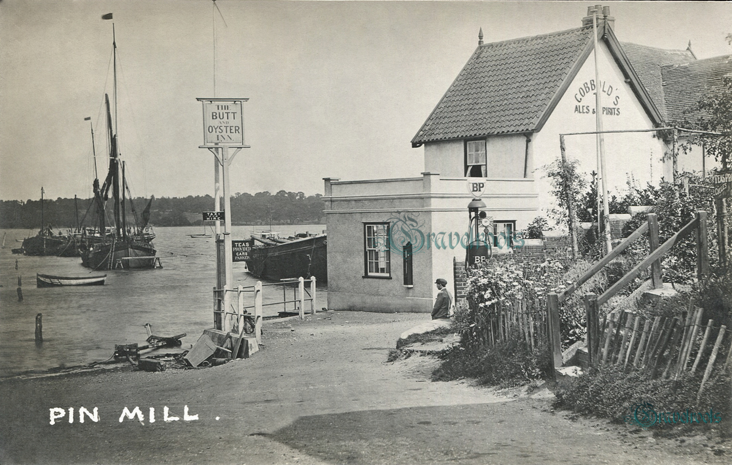 old photos of Butt-Oyster pub, Pin-Mill, Chelmondiston, Suffolk - click image below to return