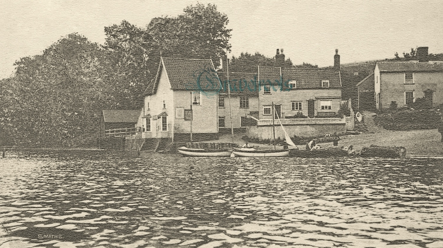  old photos of old Pubs Bars and Hotels, Butt-Oyster pub, Pin-Mill, Chelmondiston, Suffolk - click image below to return