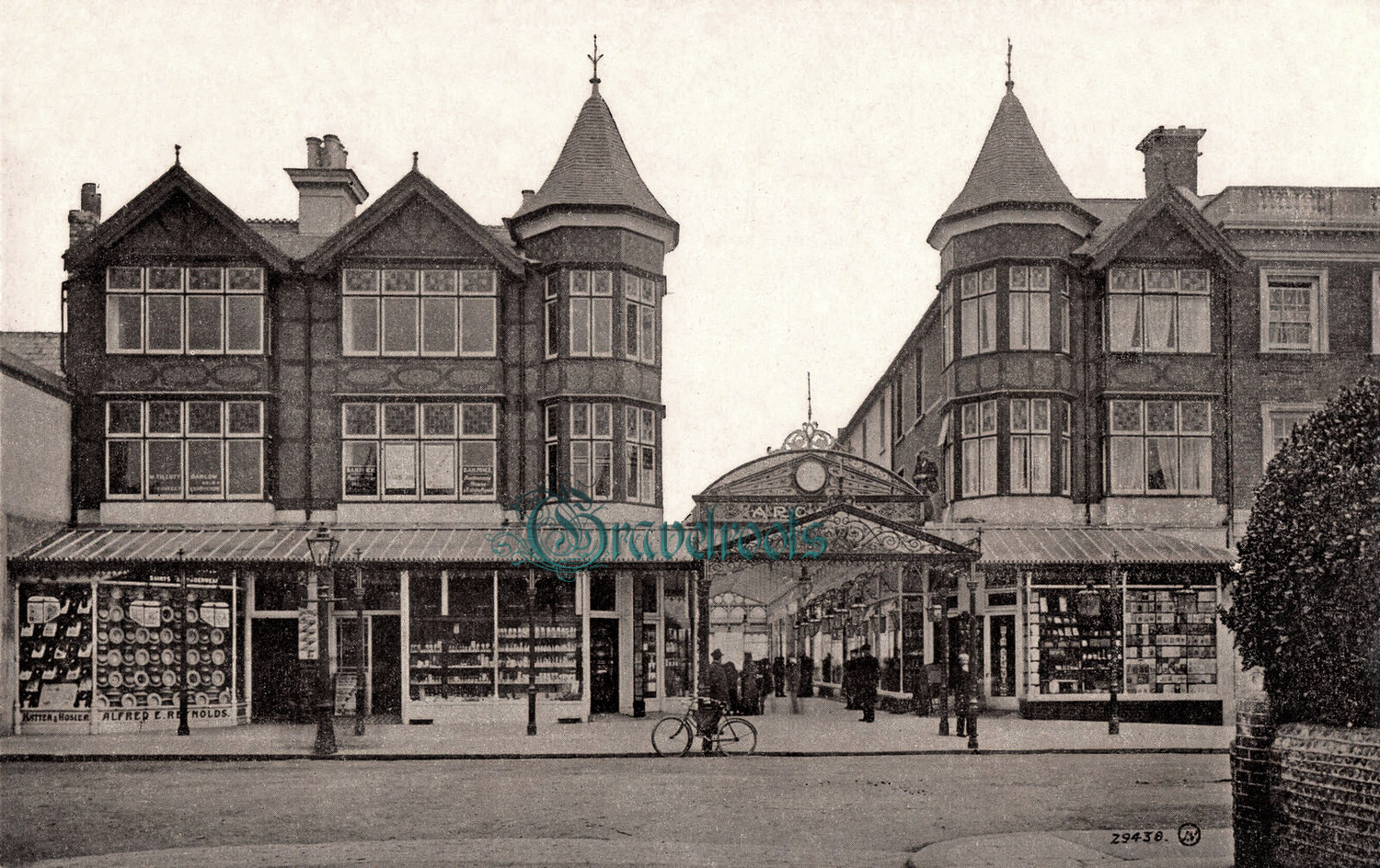  old photos of The Arcade, High Street, Bognor Regis, Sussex - click image to return