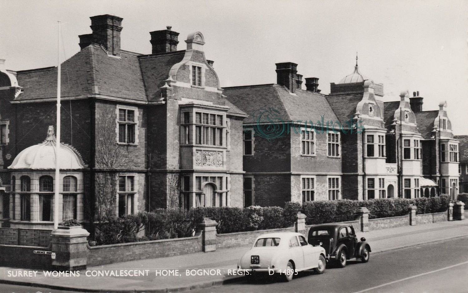 Old photo of Bognor Regis, Sussex - further image below