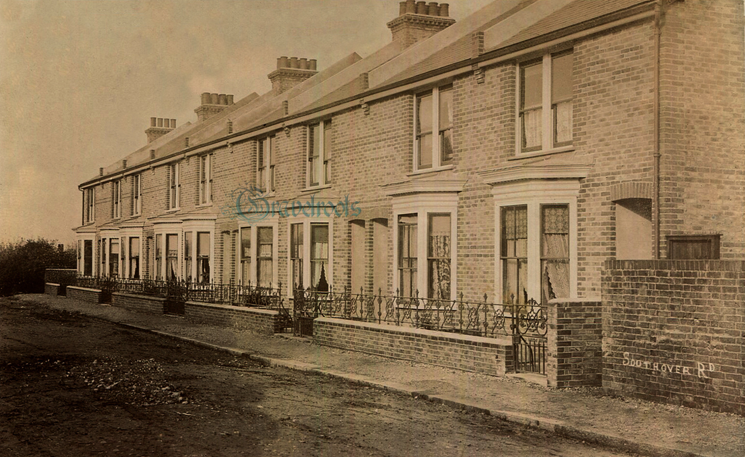 old photo of Southover Road, Bognor Regis, Sussex - click image below to return
