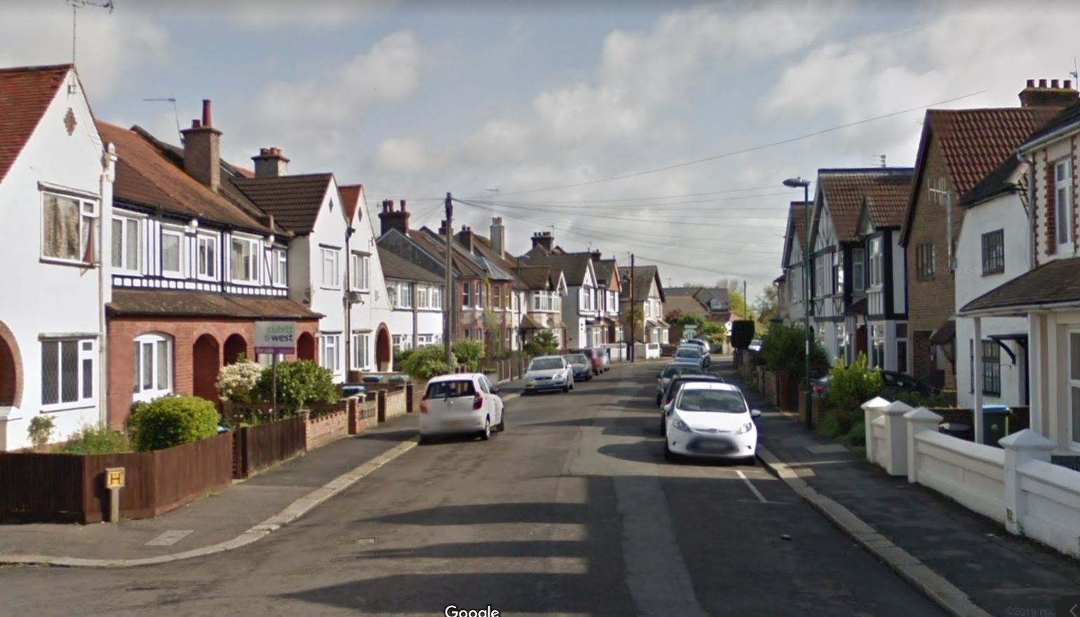 Gordon Avenue, Bognor  - click image to return
