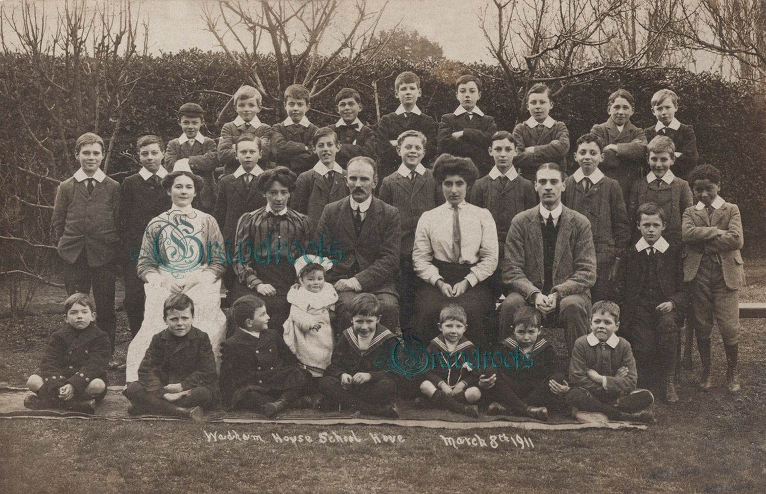 Old photo of  Brighton & Hove - click image to return