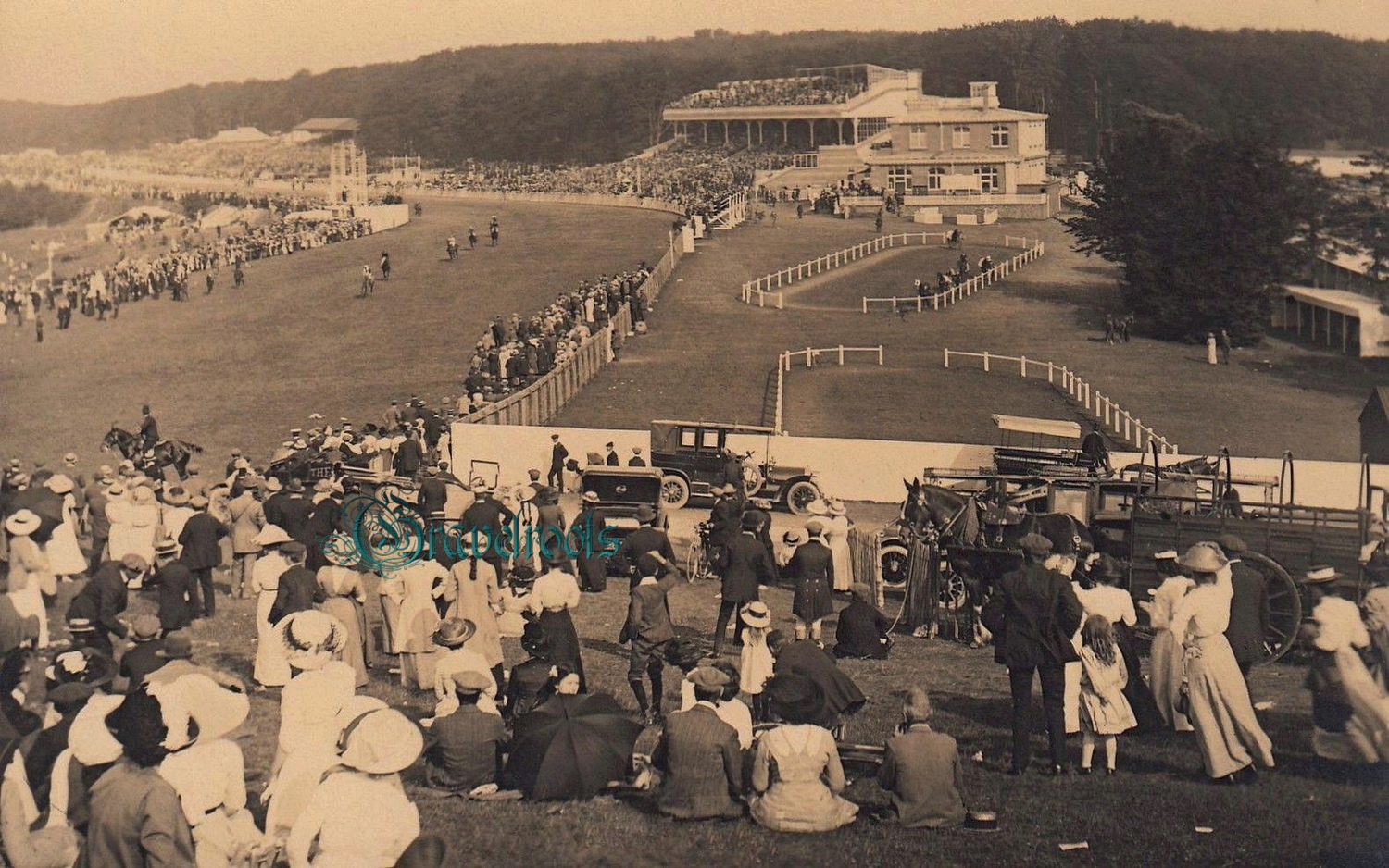  old photo of Goodwood Racecourse, Chichester, Sussex - click image to return