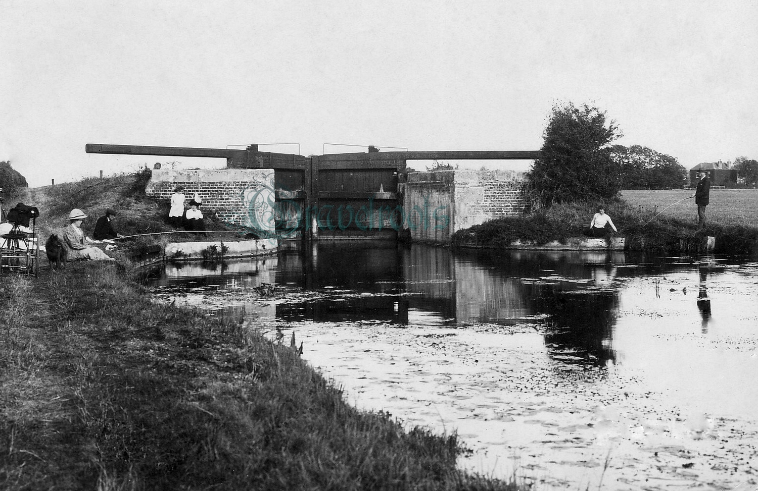  old photo of Chichester, Sussex - click image to return