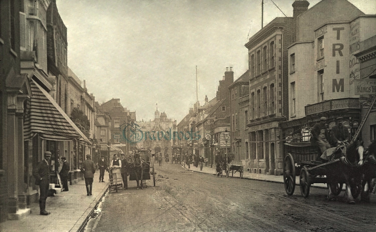  old photo of South Street, Chichester, Sussex - click image below to return