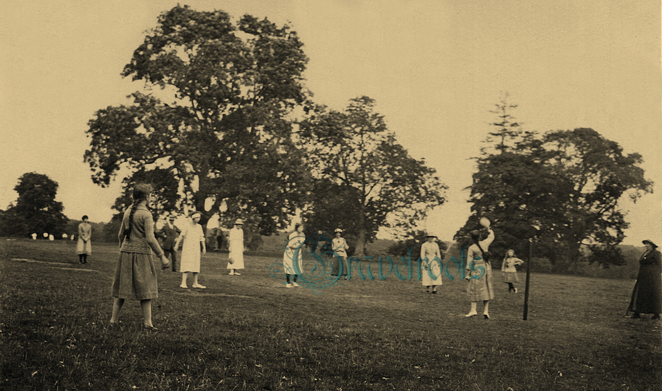  old photo of Stoolball match, Duncton, Sussex - click image to return