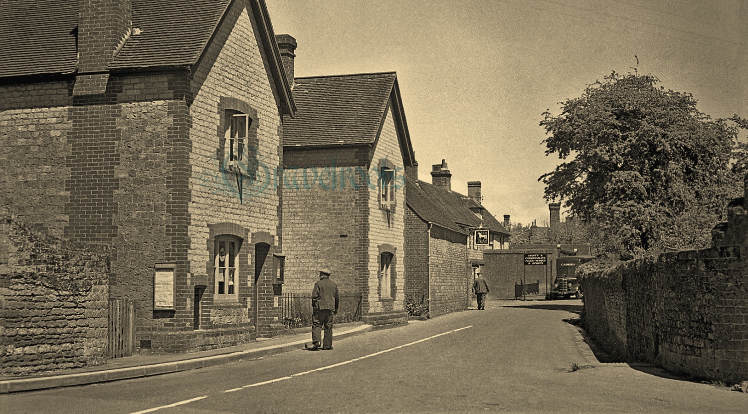 old photo of Easebourne Street, Easebourne, Sussex - click image below to return
