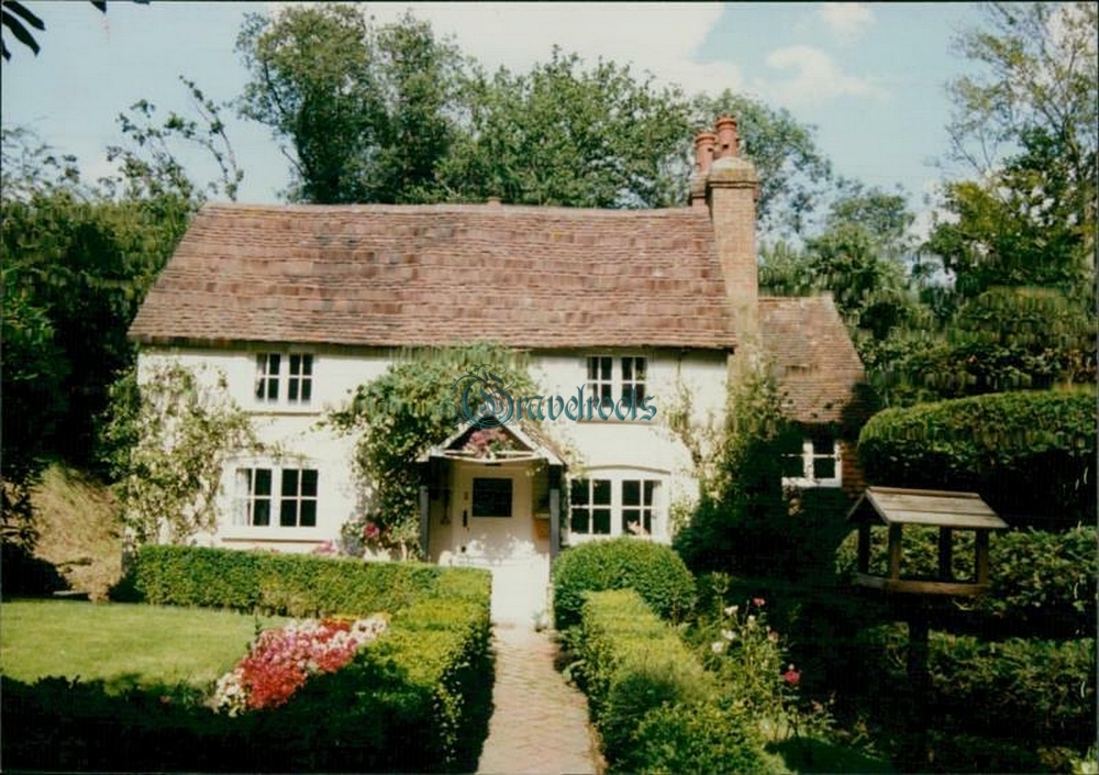 old photo of Millhanger, Fernhurst, Sussex - click image to return