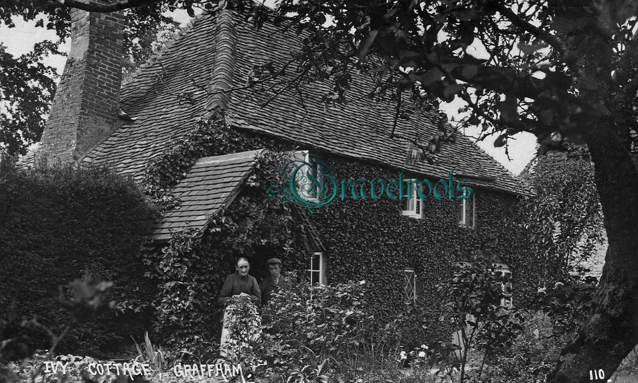  old photo of Ivy Cottage, Graffham, Sussex - click image below to return