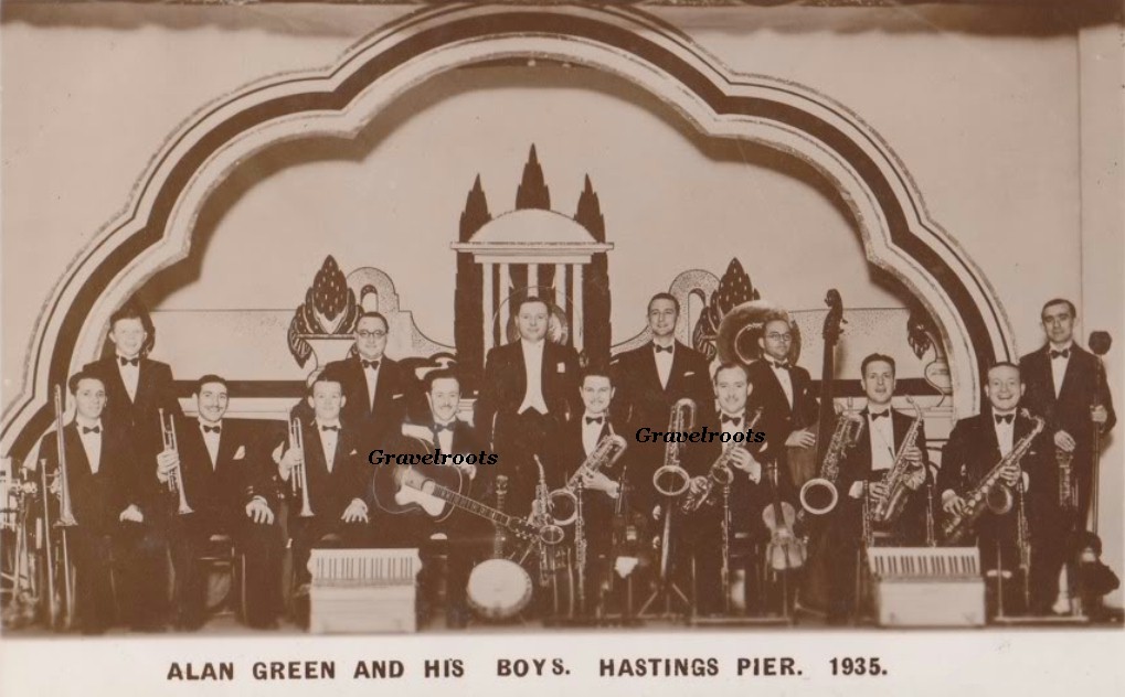 Alan Green and his boys, Hastings Pier - click to return