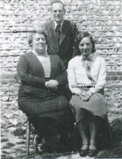 The old School, Heyshott - click to return