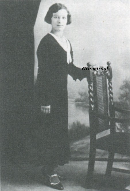 The old School, Heyshott - click to return