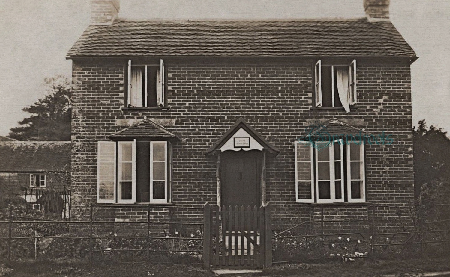  old photos of Kio Cottage, Heyshott, Sussex - click image to return