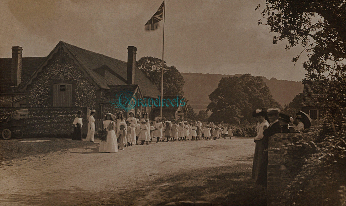 old photo of Heyshott School, Sussex - click image to return
