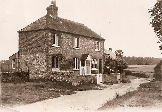 Field Cottage Heyshott - click image to return
