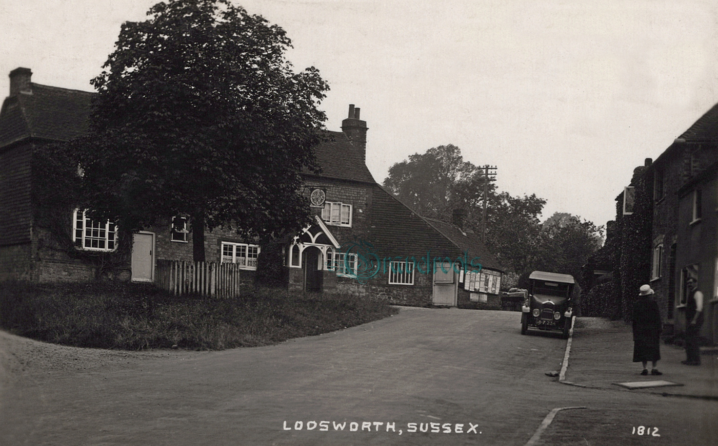  old photo of Hollist Arms, Lodsworth, Sussex - click image below to return