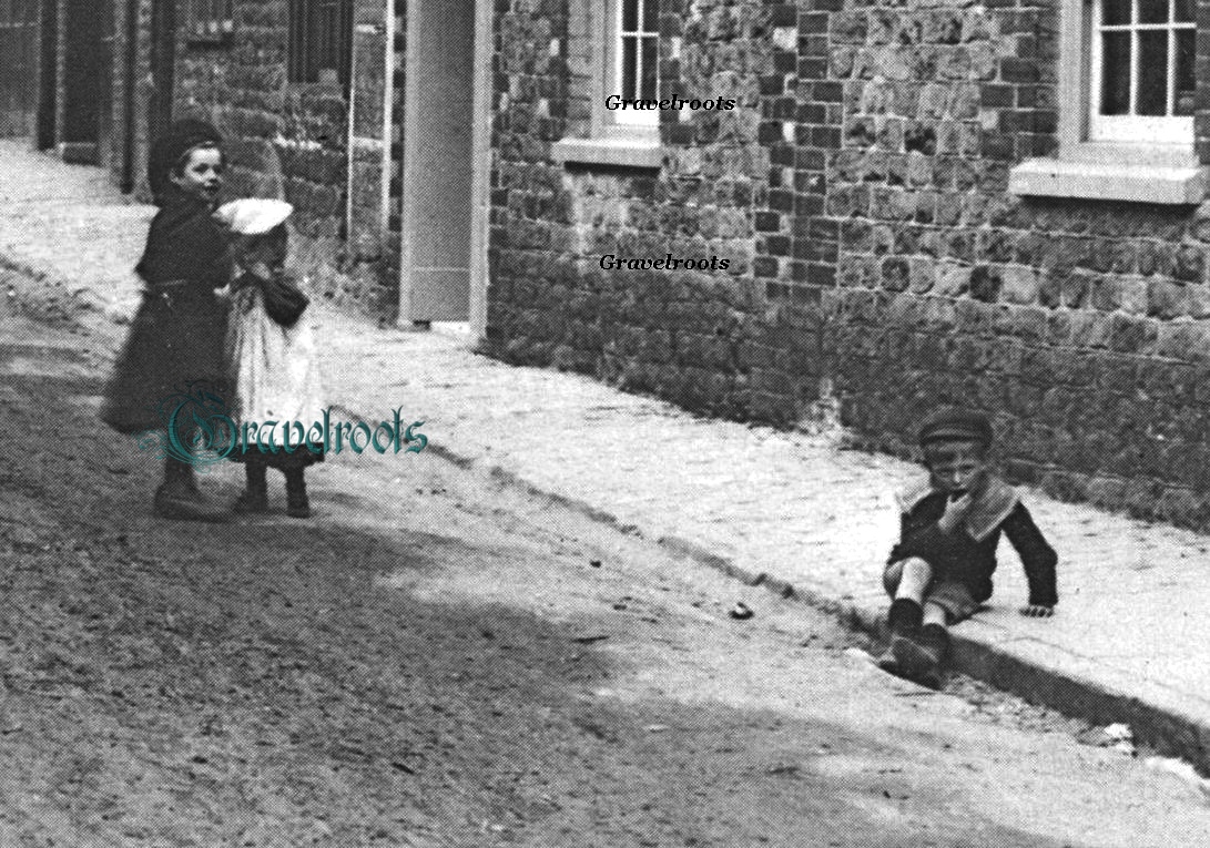 Wool Lane, Midhurst, Sussex - click image below to return