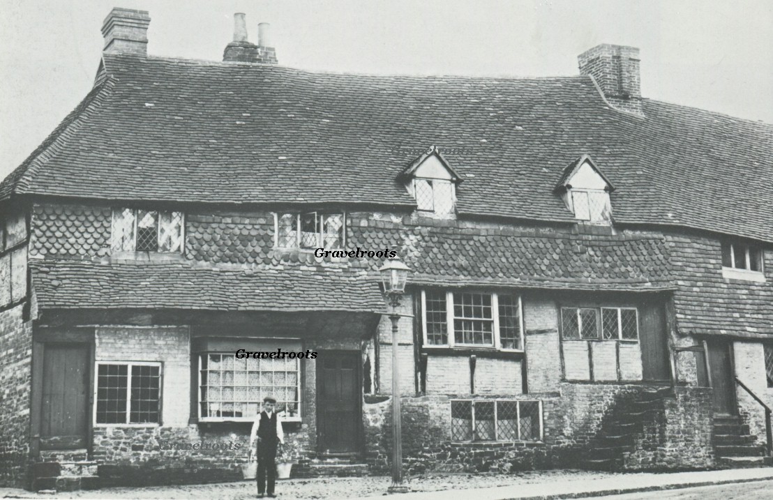 Knockhundred, Midhurst, Sussex - further images below