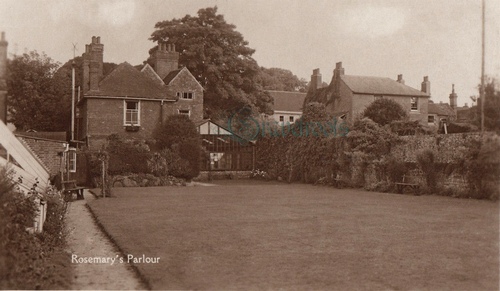 Rosemarys Parlour, North Street, Midhurst