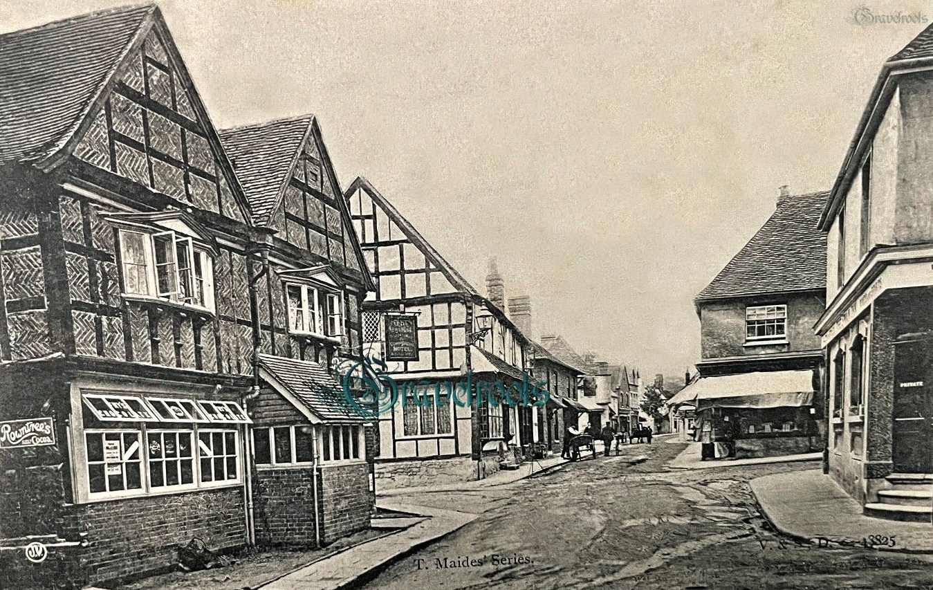looking up West Street, Midhurst - click image to return to album