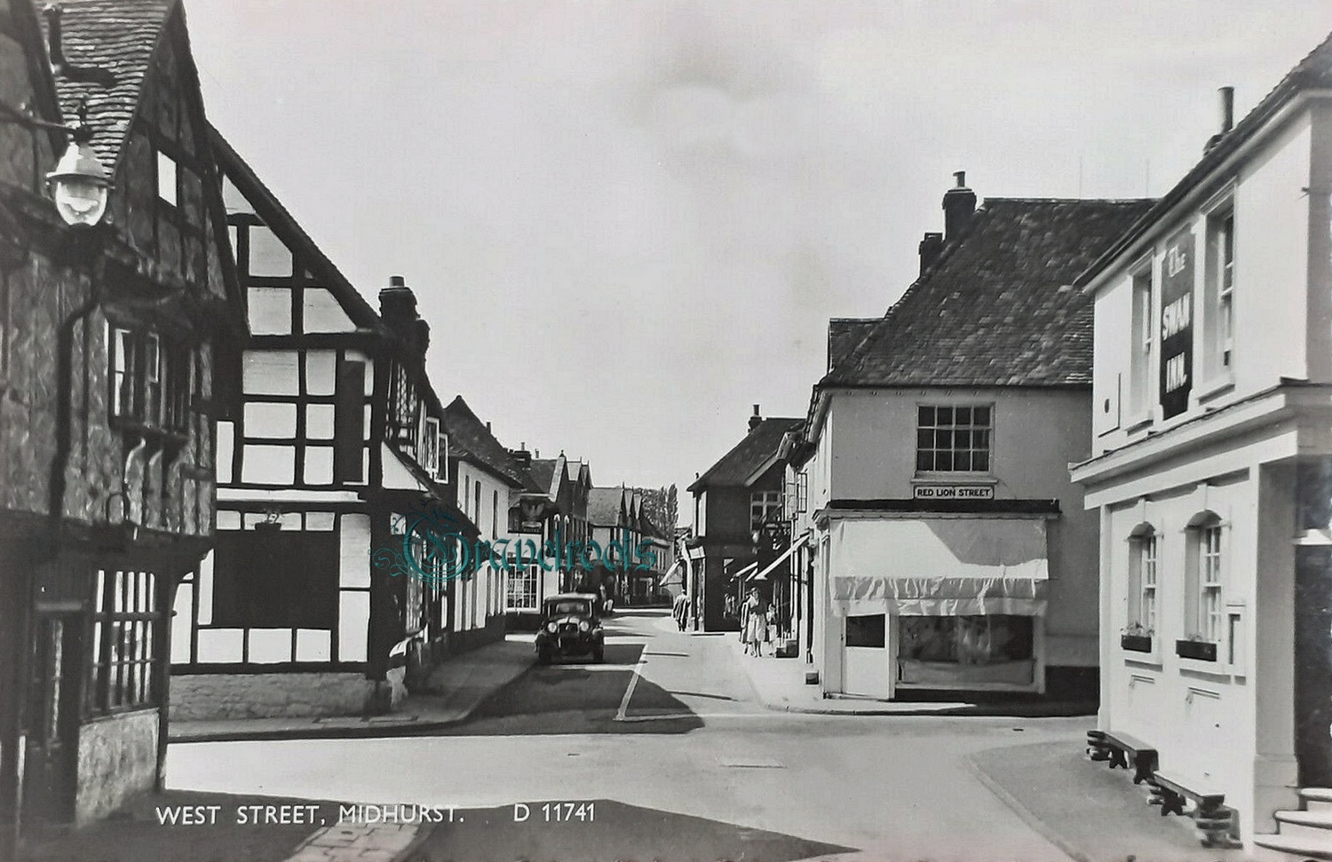 looking up West Street, Midhurst - click image to return to album
