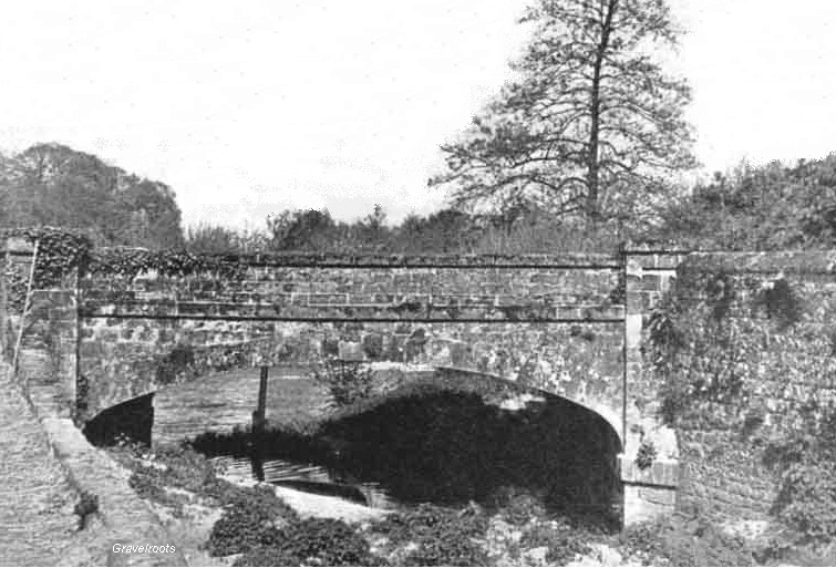 North Mill Bridge, Midhurst 1934 - click to return